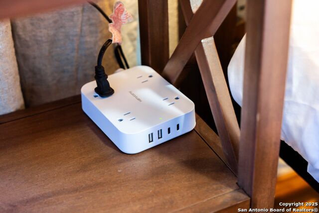 Image 137 of 158 For 9811 Magnolia