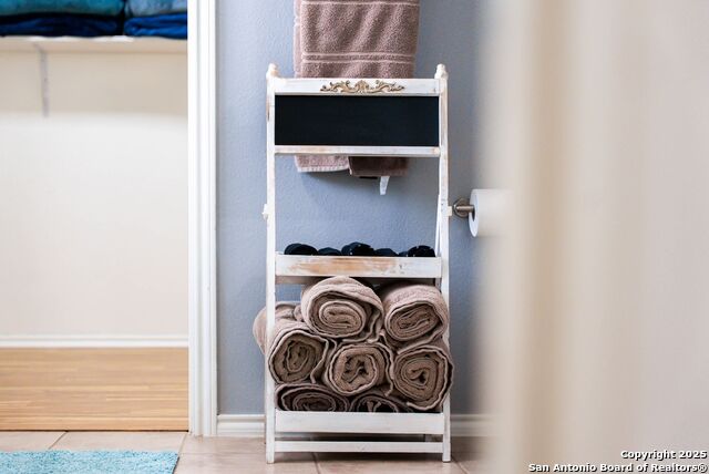 Image 149 of 158 For 9811 Magnolia