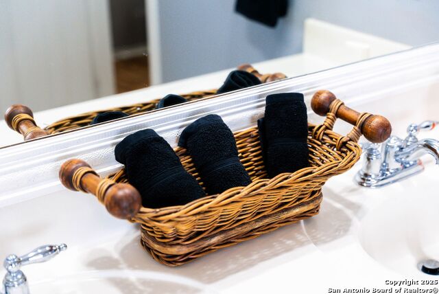 Image 151 of 158 For 9811 Magnolia