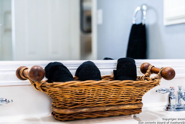 Image 152 of 158 For 9811 Magnolia