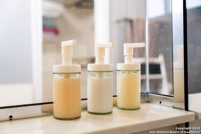 Image 156 of 158 For 9811 Magnolia