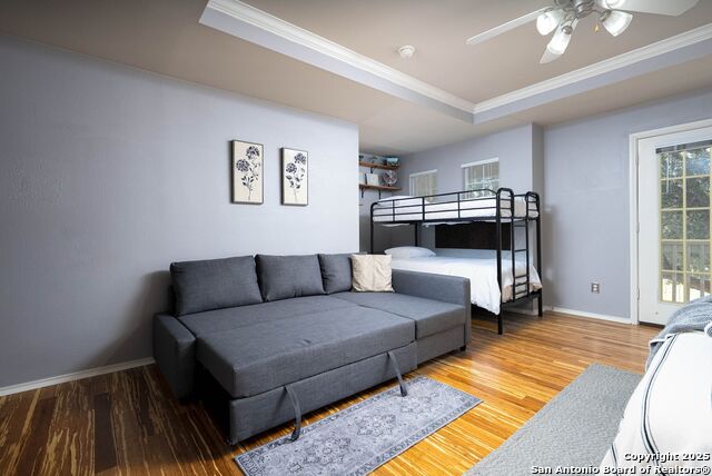 Image 18 of 158 For 9811 Magnolia