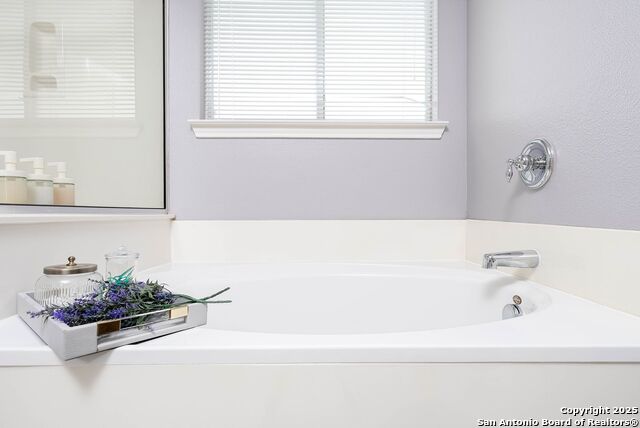 Image 24 of 158 For 9811 Magnolia