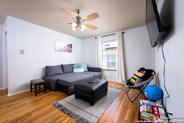 Image 29 of 158 For 9811 Magnolia