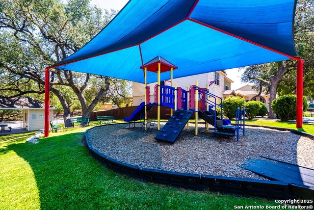 Image 61 of 158 For 9811 Magnolia