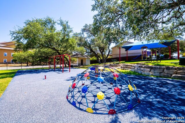 Image 65 of 158 For 9811 Magnolia