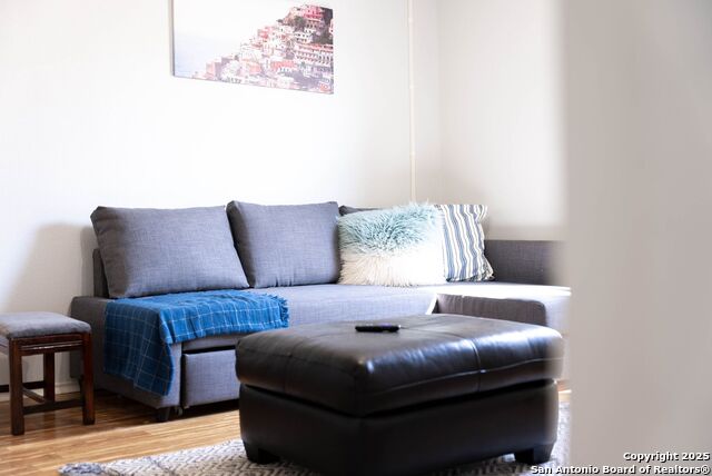 Image 70 of 158 For 9811 Magnolia