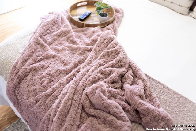 Image 78 of 158 For 9811 Magnolia