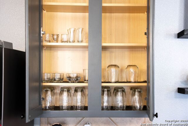 Image 92 of 158 For 9811 Magnolia