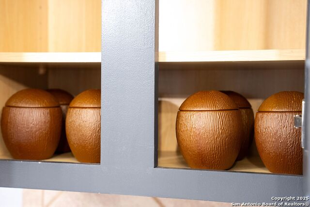 Image 98 of 158 For 9811 Magnolia