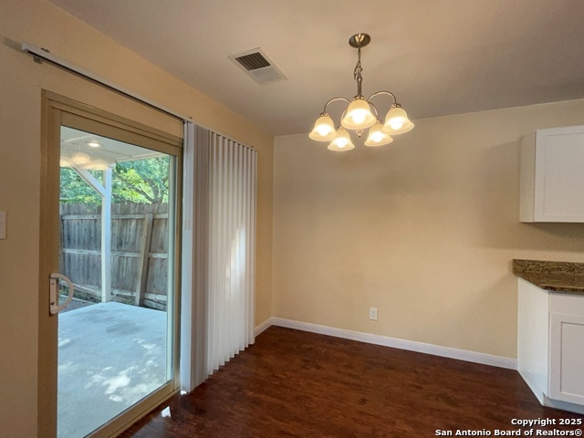 Image 12 of 44 For 6734 Honeyridge Lane