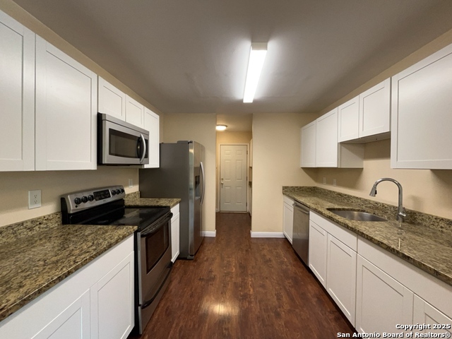 Image 14 of 44 For 6734 Honeyridge Lane