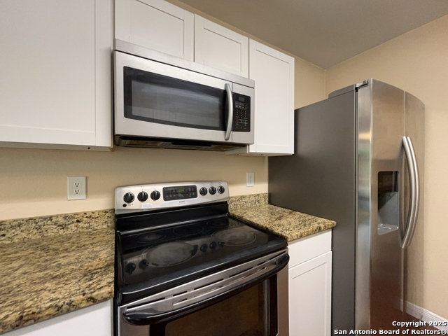 Image 15 of 44 For 6734 Honeyridge Lane