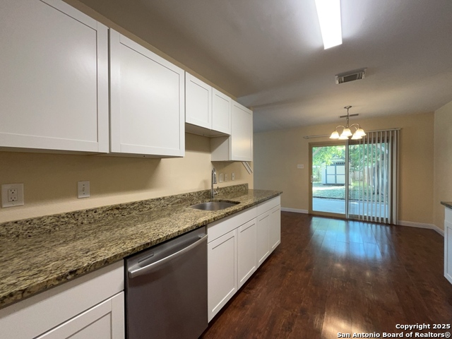 Image 16 of 44 For 6734 Honeyridge Lane