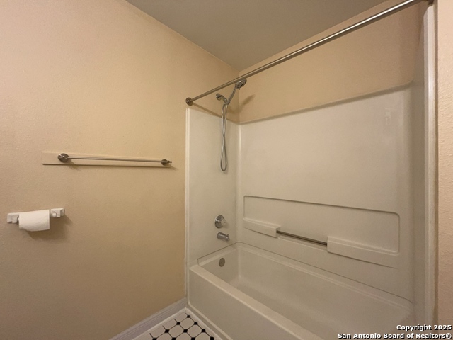 Image 29 of 44 For 6734 Honeyridge Lane
