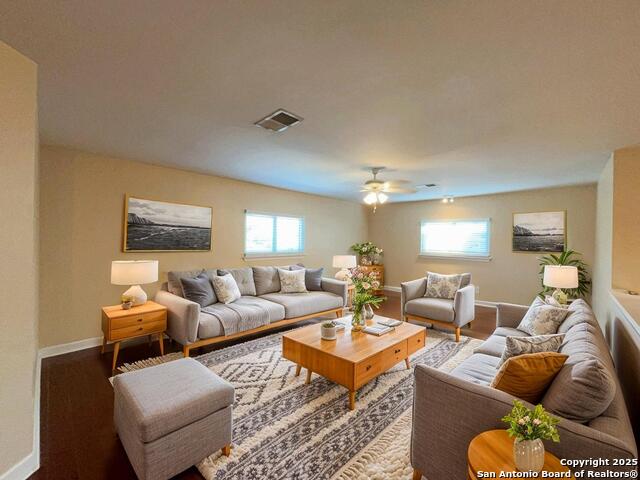 Image 7 of 44 For 6734 Honeyridge Lane
