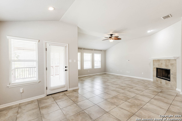 Image 16 of 39 For 23702 Misty Peak