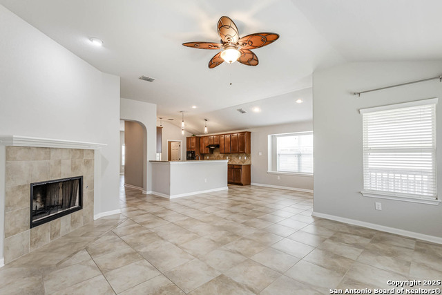 Image 20 of 39 For 23702 Misty Peak