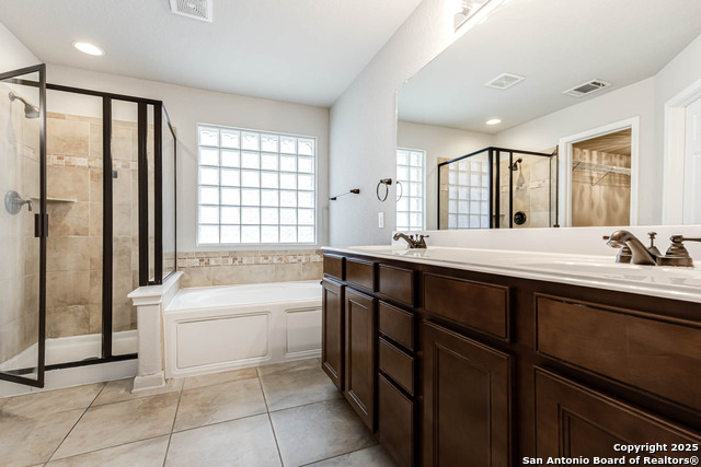 Image 24 of 39 For 23702 Misty Peak