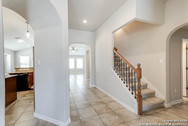 Image 6 of 39 For 23702 Misty Peak