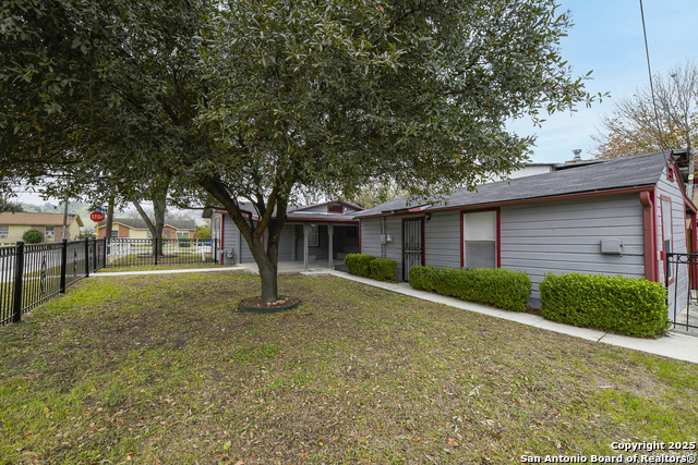 Details for 1731 Carson E 2, San Antonio, TX 78208