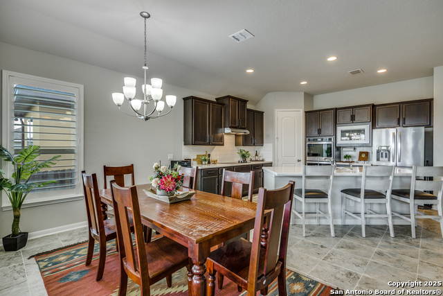 Image 13 of 34 For 21 Mariposa Pkwy W