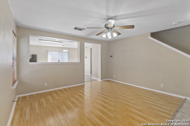 Image 4 of 15 For 10106 Figaro Cyn