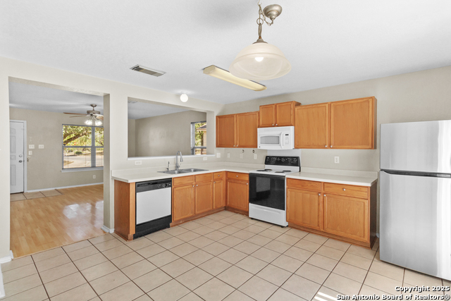 Image 6 of 15 For 10106 Figaro Cyn