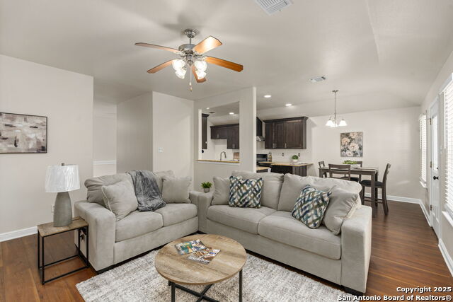 Image 6 of 38 For 6307 Parkland Oaks