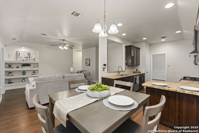 Image 8 of 38 For 6307 Parkland Oaks