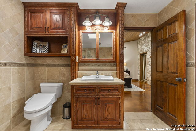 Listing photo id 33 for 8707 Paisano Pass