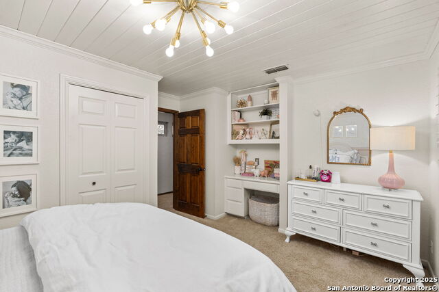 Listing photo id 44 for 8707 Paisano Pass