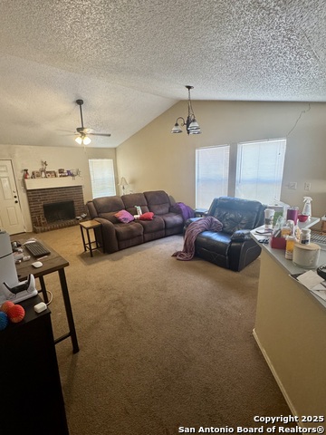 Image 3 of 4 For 9211 Shadow Crest 9213