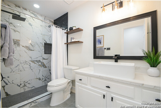 Image 19 of 26 For 940 Hedgestone