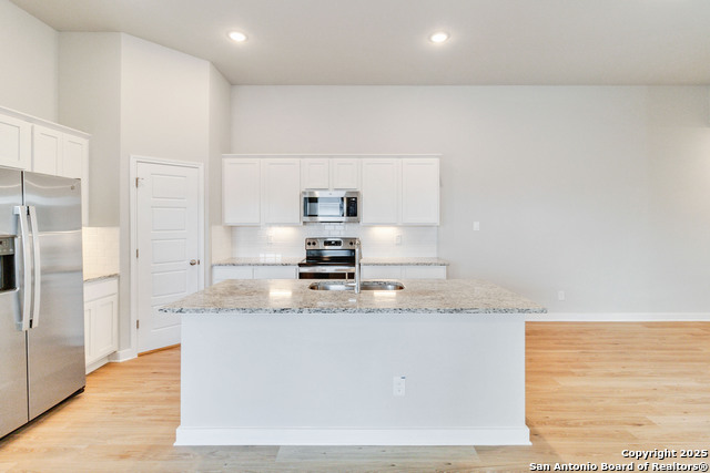 Listing photo id 13 for 5123 Cindy Branch