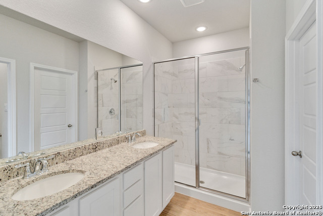 Listing photo id 25 for 5123 Cindy Branch