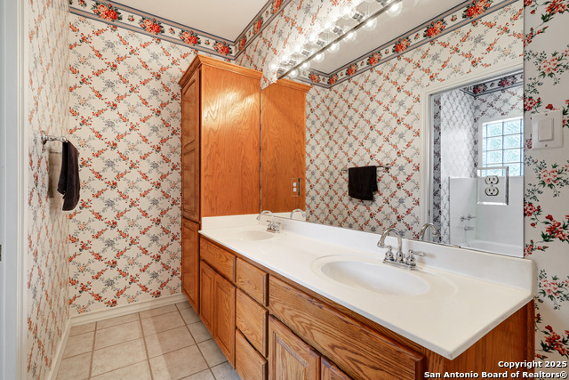 Image 21 of 44 For 8703 Rolling Acres