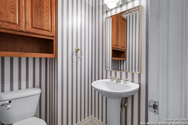 Image 22 of 44 For 8703 Rolling Acres