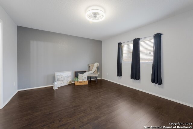 Image 15 of 39 For 9246 Pacific Maple