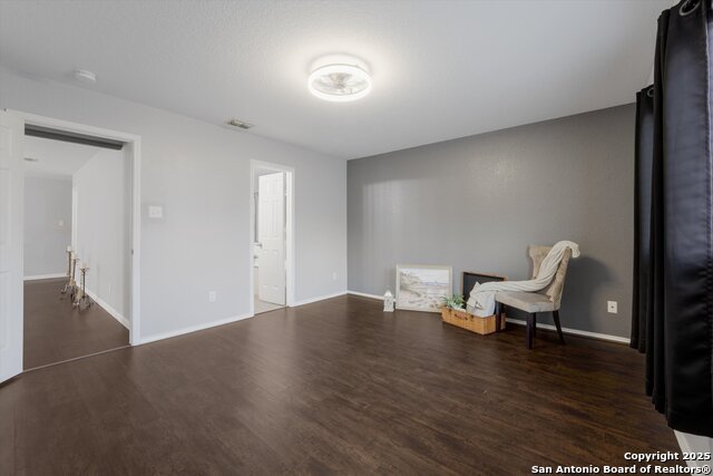 Image 16 of 39 For 9246 Pacific Maple