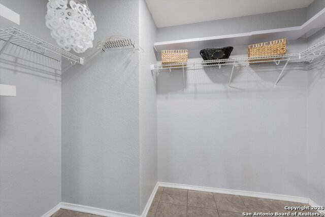 Image 19 of 39 For 9246 Pacific Maple