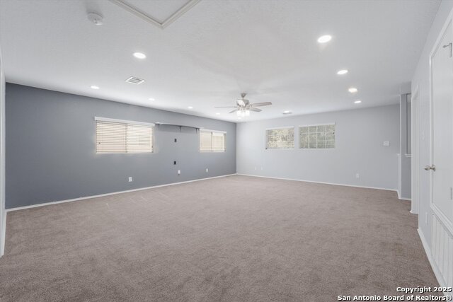 Image 22 of 39 For 9246 Pacific Maple