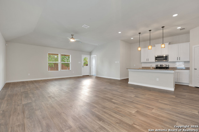 Image 4 of 22 For 5407 Pearl Valley