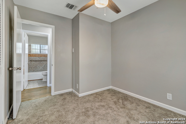 Image 16 of 32 For 8815 Oakbrook St