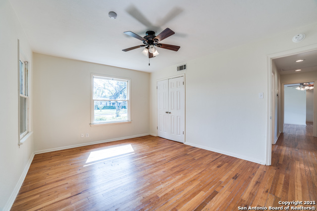 Image 17 of 25 For 1149 Garraty Rd