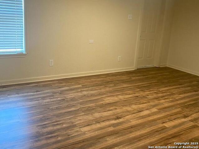 Image 8 of 11 For 200 Persons