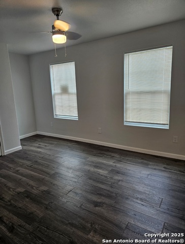 Listing photo id 4 for 3019 Colima  