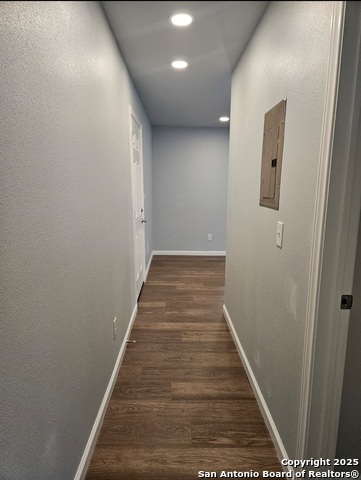 Listing photo id 5 for 3019 Colima  