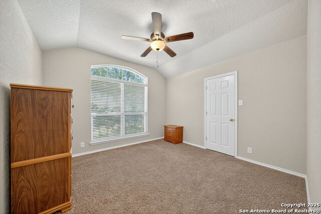 Image 19 of 30 For 5906 Onyx  