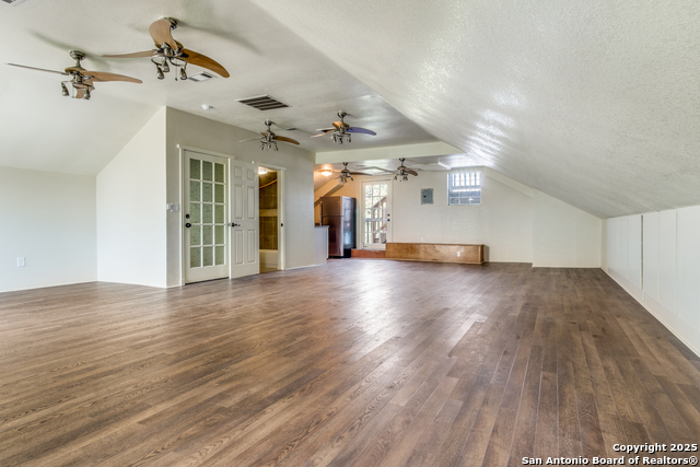 Image 4 of 5 For 235 Huisache 1303